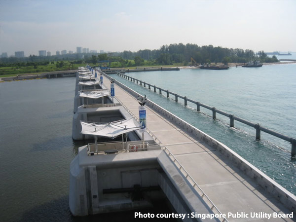 ರಚನಾತ್ಮಕ ನಡೆಗೆ ಕಾರಣರಾದವರು ಲೀ ಕುವಾನ್ ಯೂ