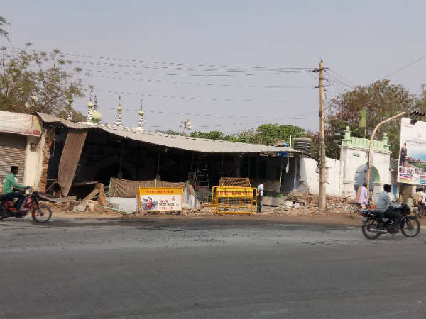Temple and masjid demolished in Raichur for road construction