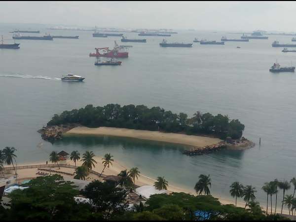 ಮಳೆ ನೀರನ್ನು ಸಂಗ್ರಹಿಸುವ ಕೆರೆಗಳು