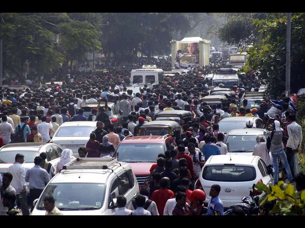 Actress Sridevi cremated; her husband Boney Kapoor perfomed last rites