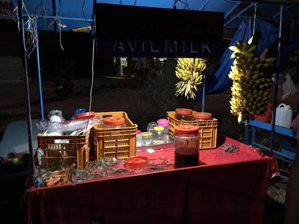 Stone pelting on bus returning from Amit Shah’s program in Bengare