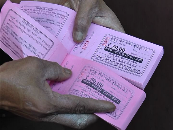 ಬಿರ್ಲಾ ಛತ್ರದ ಹಿಂದುಗಡೆಯ ಪಾರ್ಕಿಂಗ್ ಜಾಗ ಶಿರೂರು ಮಠಕ್ಕೆ ಸೇರಿದ್ದು 