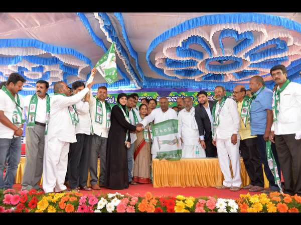 ಎಚ್.ಡಿ. ರೇವಣ್ಣರನ್ನು ಸೋಲಿಸಲು ನಿಮ್ಮ ಕೈಯಲ್ಲಿ ಸಾಧ್ಯವಿಲ್ಲ