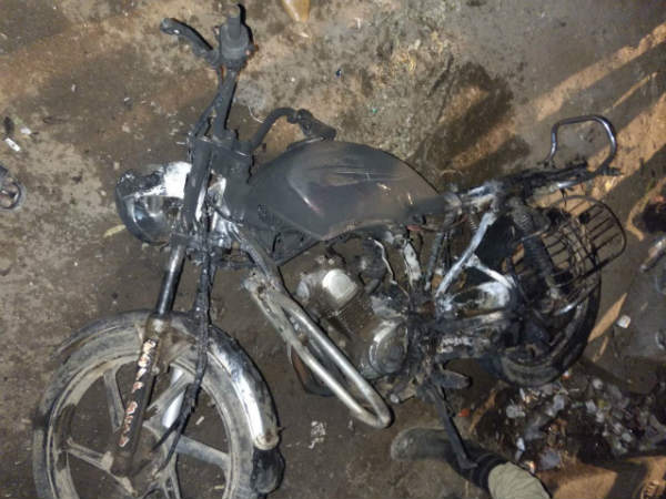 Bike wheeling problem in Tumakuru city, people angry on police