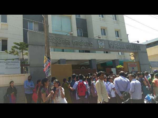 ಪರೀಕ್ಷೆ ವಿಷಯಬಿಟ್ಟು ಪೋಷಕರ ಬಳಿ ಬೇರೆ ಮಾತುಗಳೇ ಇಲ್ಲ 