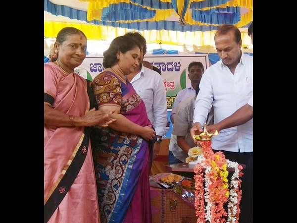 Geetha Shivarajkumar is campaigning for RM Manjunath Gowda in Thirthahalli