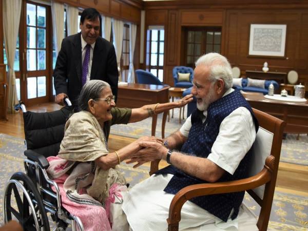 PM Narendra Modi's Rakhi Sister Sharbati Devi no more