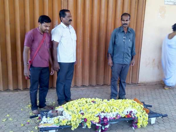 Unclaimed dead body of an elderly mother buried by social worker at Udupi
