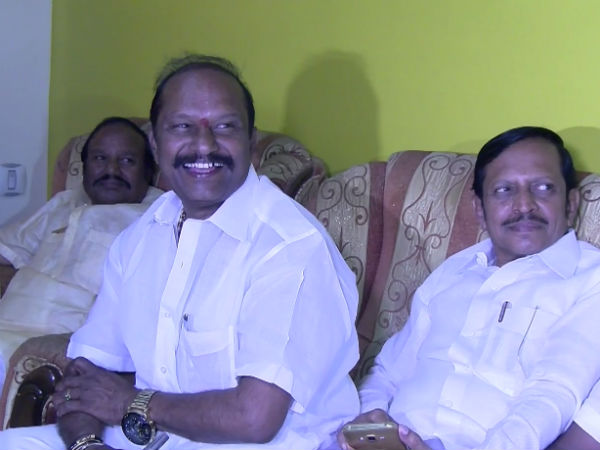 Dissent in Rayachur district BJP, leaders trying to Negotiate