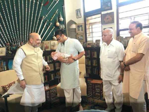 Amit Shah meets Yaduveer Urs in Mysuru