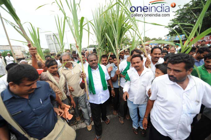 ಹಳ್ಳಿ ತಿರುಗುತ್ತಿರುವ ಜೆಡಿಎಸ್ ಅಭ್ಯರ್ಥಿ