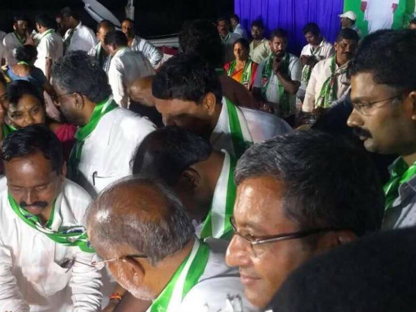 Tarikere Congress MLA GH Shrinivas joins JDS