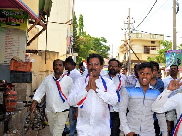ಬಡ ಕುಟುಂಬದಿಂದ ಬಂದಿರುವ ಅನಿಲ್ 