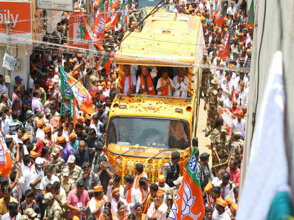 Karnataka elections: Amit Shah visits Davangere Durgamba temple