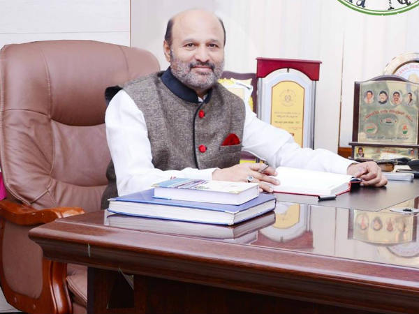 ಇಕ್ಬಾಲ್ ಹುಸೇನ್ ಕಾಂಗ್ರೆಸ್ ಅಭ್ಯರ್ಥಿ