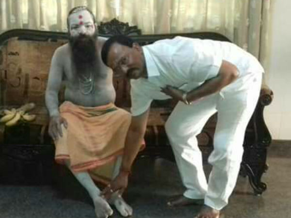 ಯಶವಂತರಾವ್ ಜಾದವ್‌ಗೆ ಆಶೀರ್ವಾದ