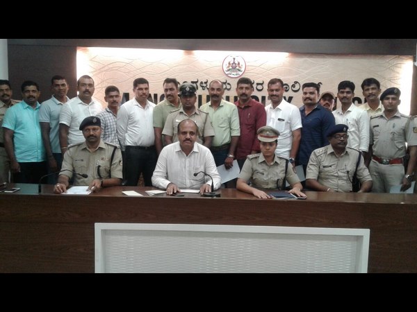 Mangaluru new police commissioner Vipul Kumar Takes Charge 