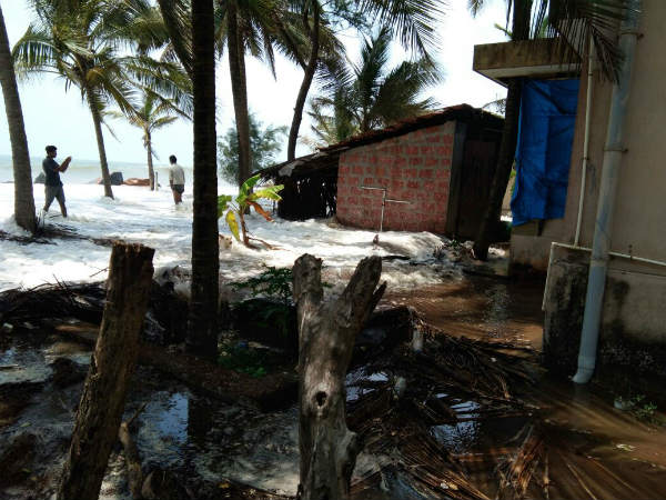 40 ಅಡಿ ಭೂಭಾಗ ಆಕ್ರಮಿಸಿದ ಸಮುದ್ರ 