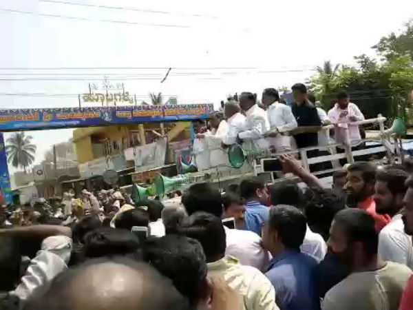 ಕಾಂಗ್ರೆಸ್ ಮುಖಂಡರನ್ನು ಜೆಡಿಎಸ್ ಗೆ ಸೆಳೆದ ಜಿಟಿ ದೇವೇಗೌಡ