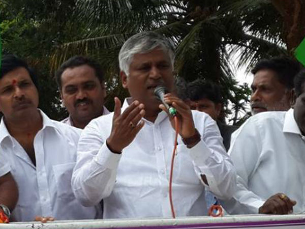 ಸಿ.ಎಸ್.ಪುಟ್ಟರಾಜು/ಡಿ.ಸಿ.ತಮ್ಮಣ್ಣ