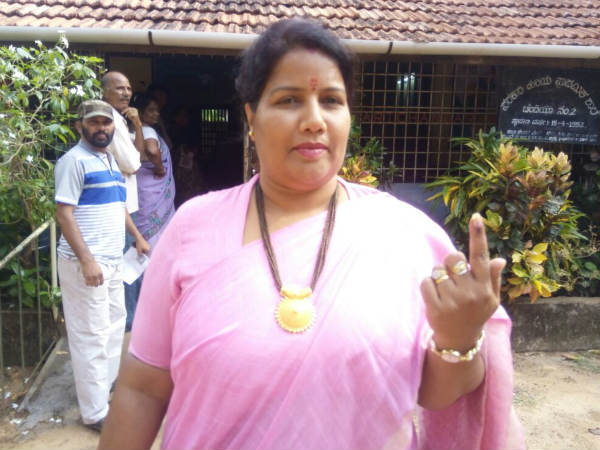  ರೂಪಾಲಿ ನಾಯ್ಕ