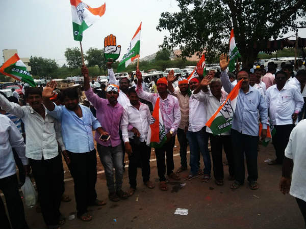 Congress candidate LBP Bhima nayak Accused about Ex MLA siraj shaikh 