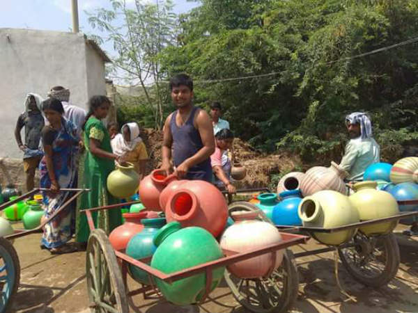 ಜನಪ್ರತಿನಿಧಿಗಳ ಪೊಳ್ಳು ಭರವಸೆ ಜನಪ್ರತಿನಿಧಿಗಳ ಪೊಳ್ಳು ಭರವಸೆ