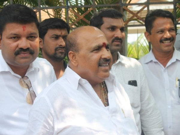  ಕಾಂಗ್ರೆಸ್-ಬಿಜೆಪಿಗೆ 50-50 ಕ್ಷೇತ್ರ