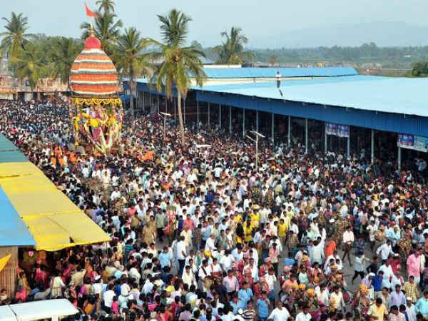Koppal Huligemma temple car festival draws thousands of devotees