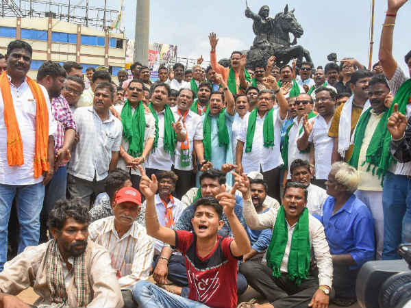 ಹುಬ್ಬಳ್ಳಿ ಬಿಜೆಪಿ ಕಾರ್ಯಕರ್ತರಿಂದ ನಡೆದ ಪ್ರತಿಭಟನೆ 