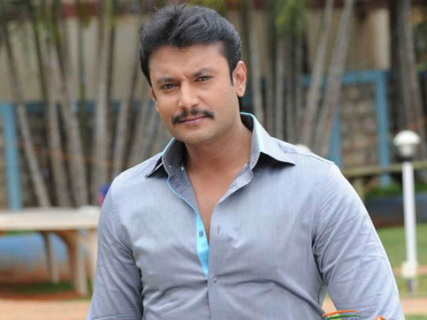 ರಾಜರಾಜೇಶ್ವರಿ ನಗರದಲ್ಲಿ ದರ್ಶನ್ ಮತದಾನ 