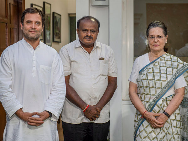 ಭ್ರಮೆಯಲ್ಲಿದ್ದಾರೆ.!