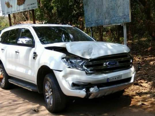 Ananthkumar Hegde car accidentally crashes again