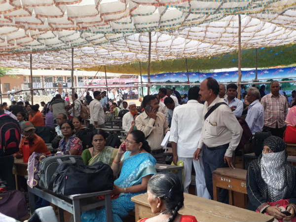 In Bagalkote Established a pink booth for women voters 