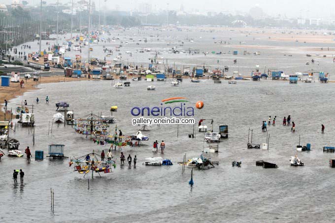 ಕೈ ಹಿಡಿಯಲಿರುವ ಕರಾವಳಿ