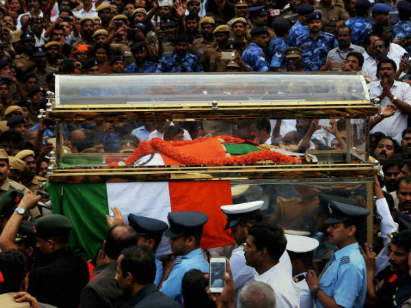 ಊಟ, ನಂತರ ಮಾತ್ರೆಗಳು