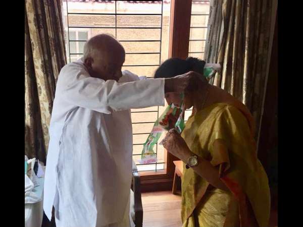 ಕಾಂಗ್ರೆಸ್ ವಿರುದ್ಧ ಬಂಡಾಯ ಎದ್ದಿದ್ದವರಿಗೇ ಟಿಕೆಟ್!