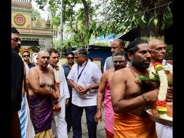 ಉಚಿತ ಪಾಸ್ ಕೊಡಿಸಿ ಉಚಿತ ಪಾಸ್ ಕೊಡಿಸಿ