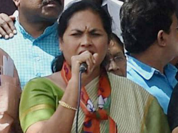 ಕಾಂಗ್ರೆಸ್ಸಿನಲ್ಲಿ ಭಿನ್ನಮತ ಸ್ಫೋಟ : ಶೋಭಾ