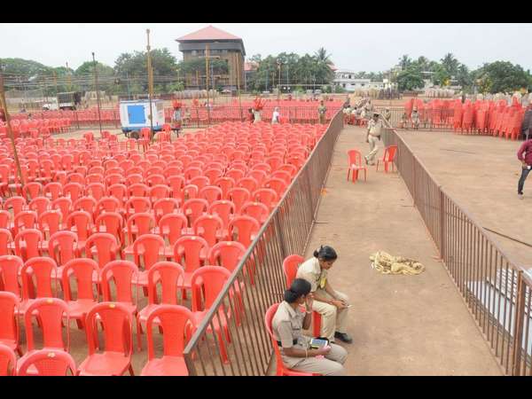 ನಾಯಕರ ದಂಡು