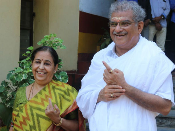 ವೀರೇಂದ್ರ ಹೆಗ್ಗಡೆ ಮತ ಚಲಾವಣೆ