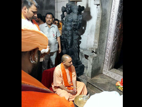 ಮುರುಡೇಶ್ವರದಲ್ಲಿ ಪೂಜೆ