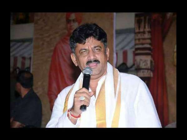 ನುಂಗಲಾಗದ, ಉಗುಳಲೇಬಾರದ ಡಿಕೆಶಿ