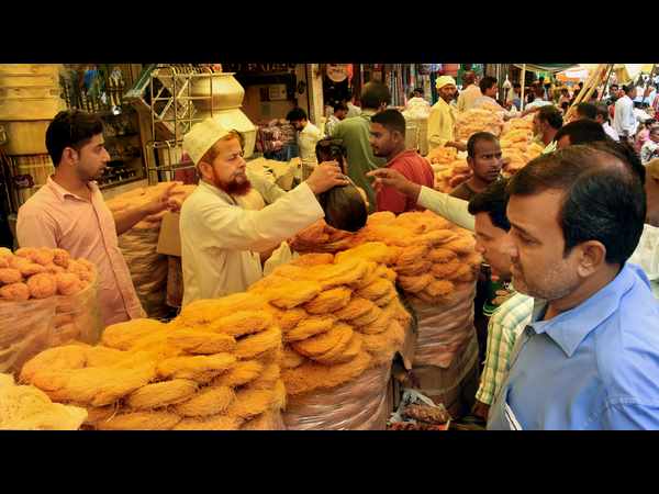 ರಂಜಾನ್ ಹಬ್ಬಕ್ಕೆ ಮಾರುಕಟ್ಟೆಯಲ್ಲಿ ಶಾವಿಗೆ ಮಾರಾಟ ಬಲು ಜೋರು 