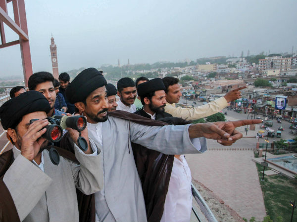 ಚಂದ್ರನನ್ನು ನೋಡಿ ರಂಜಾನ್ ಹಬ್ಬಕ್ಕೆ ಚಾಲನೆ 