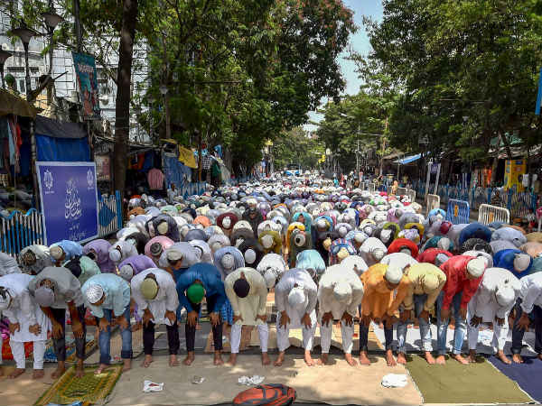 ರಂಜಾನ್‌ ಹಬ್ಬಕ್ಕೆ ವಸ್ತುಗಳ ಖರೀದಿ ಭರಾಟೆ 