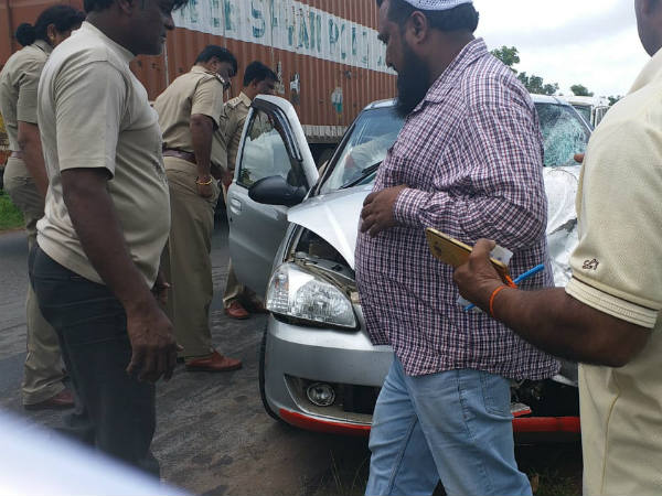 Three students of Belgaum Jain College were died in a bike accident.