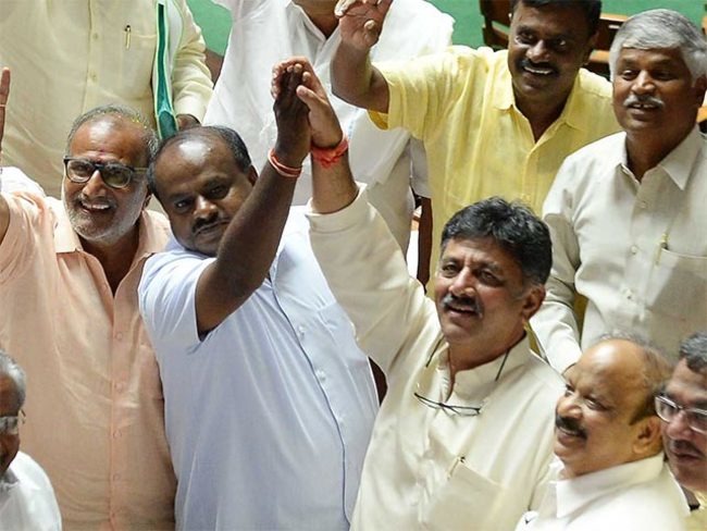 ದೇವೇಗೌಡರ ಮತ್ತು ಡಿ ಕೆ ಶಿವಕುಮಾರ್ ಕುಟುಂಬ 