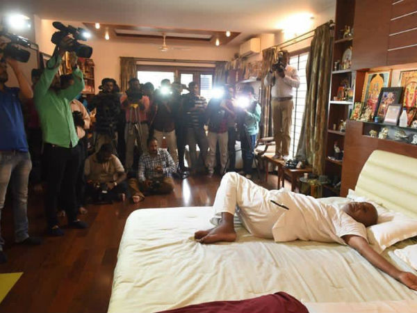 JDS president Deve Gowdas Yoga gets big coverage in news channel 