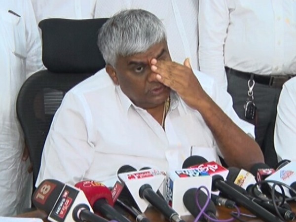 No confusion in presenting state budget: HD Revanna 